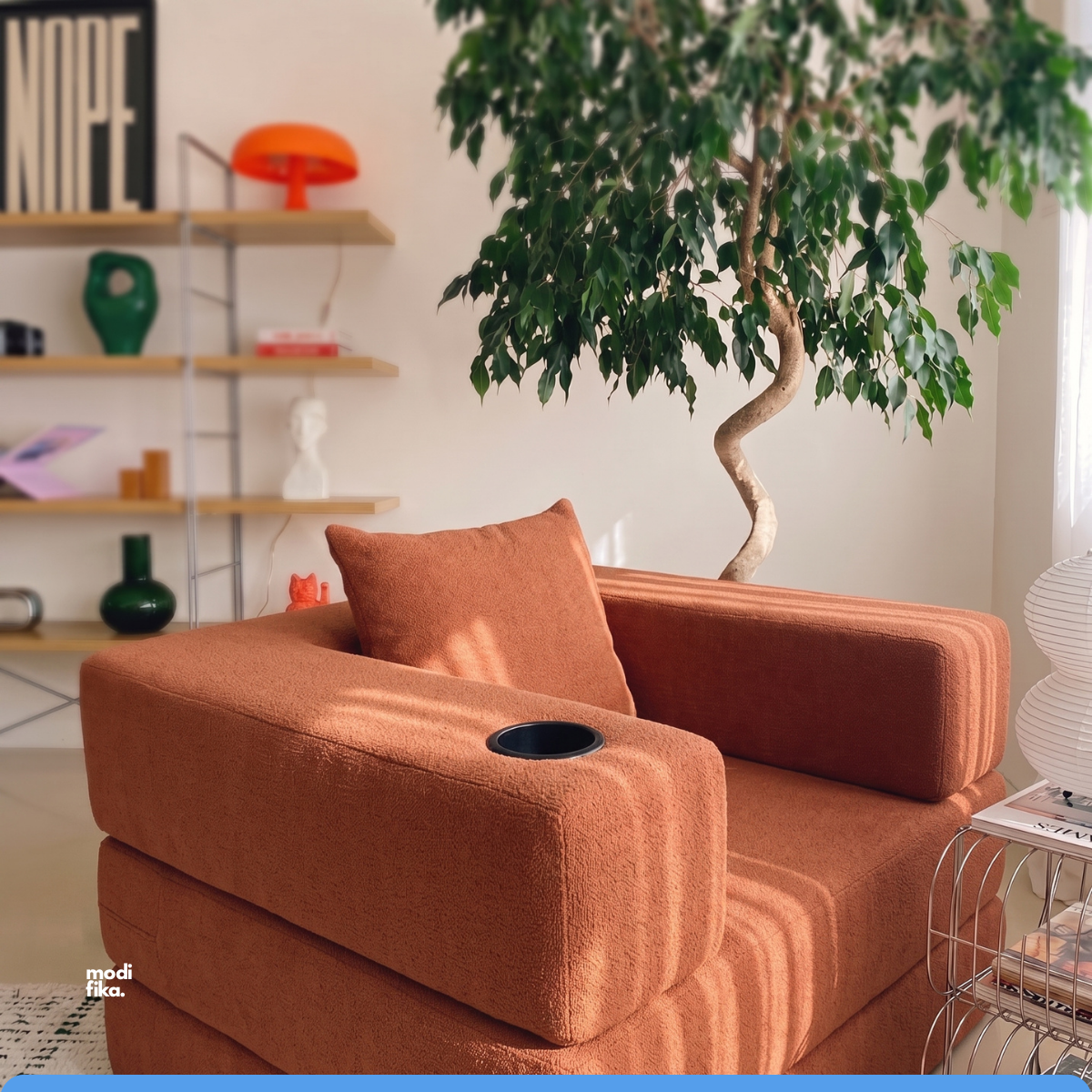Poltrona Comfy Multifuncional com Porta-Copos Tecido Bouclé