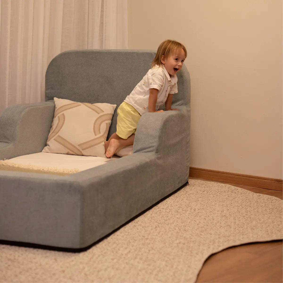 O quarto vira cenário de brincadeiras