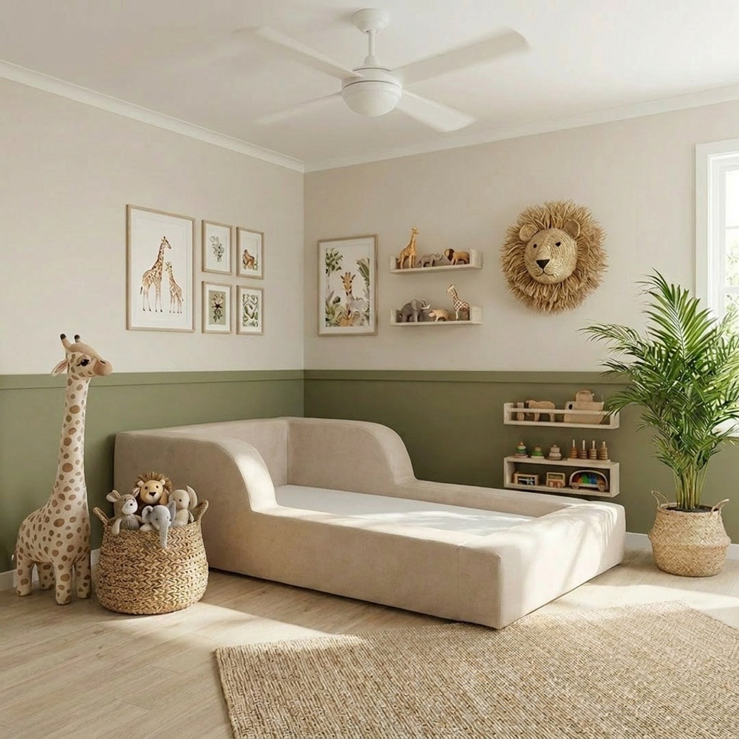 Mini Cama Montessoriana Reta (com colchão) em ambiente decorado
